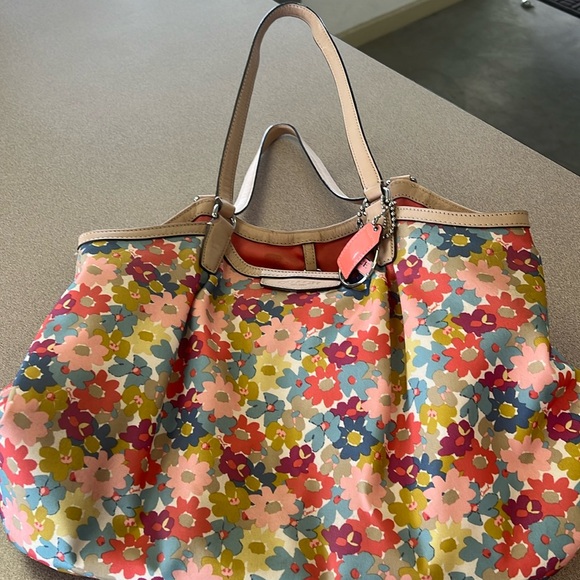 Coach Handbags - Coach purse